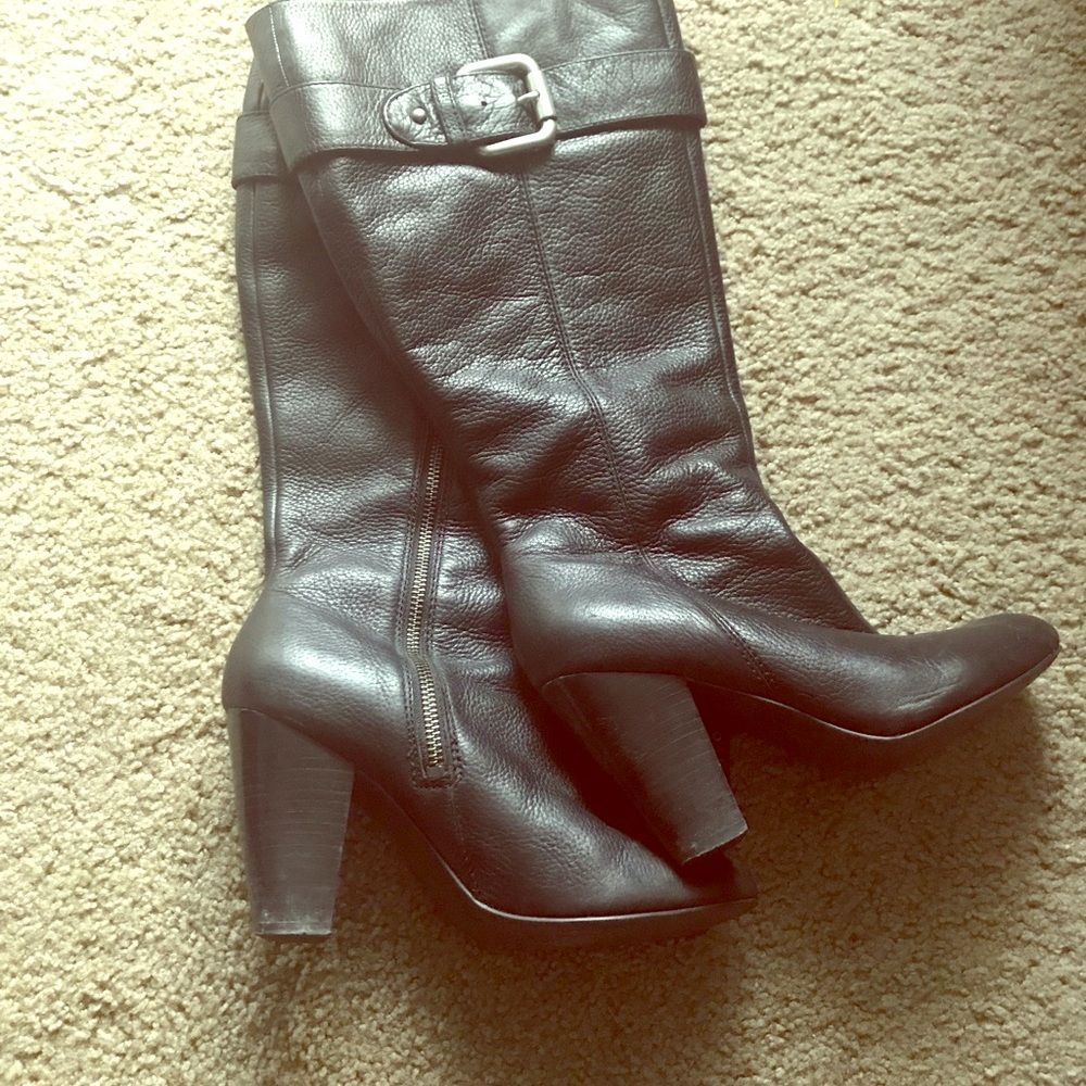 Fossil boots